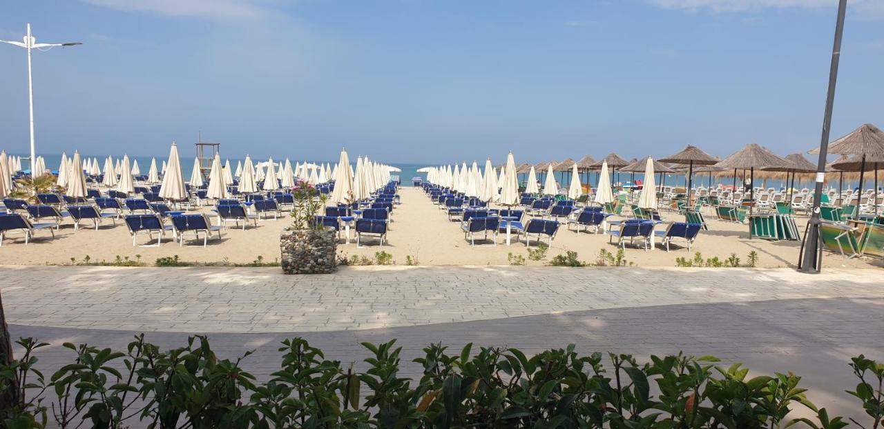 Beach View Apartment, Golem Дуррес Экстерьер фото