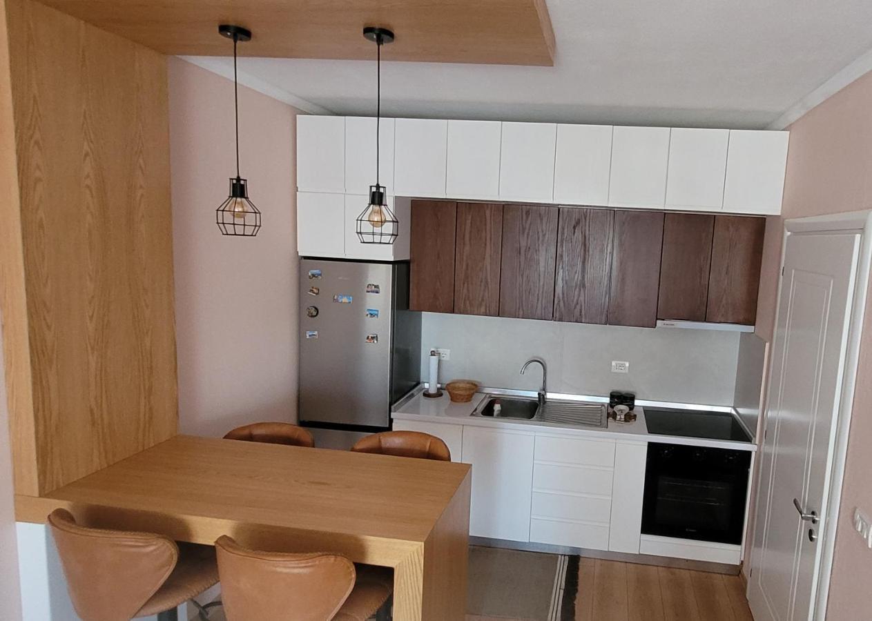 Beach View Apartment, Golem Дуррес Экстерьер фото