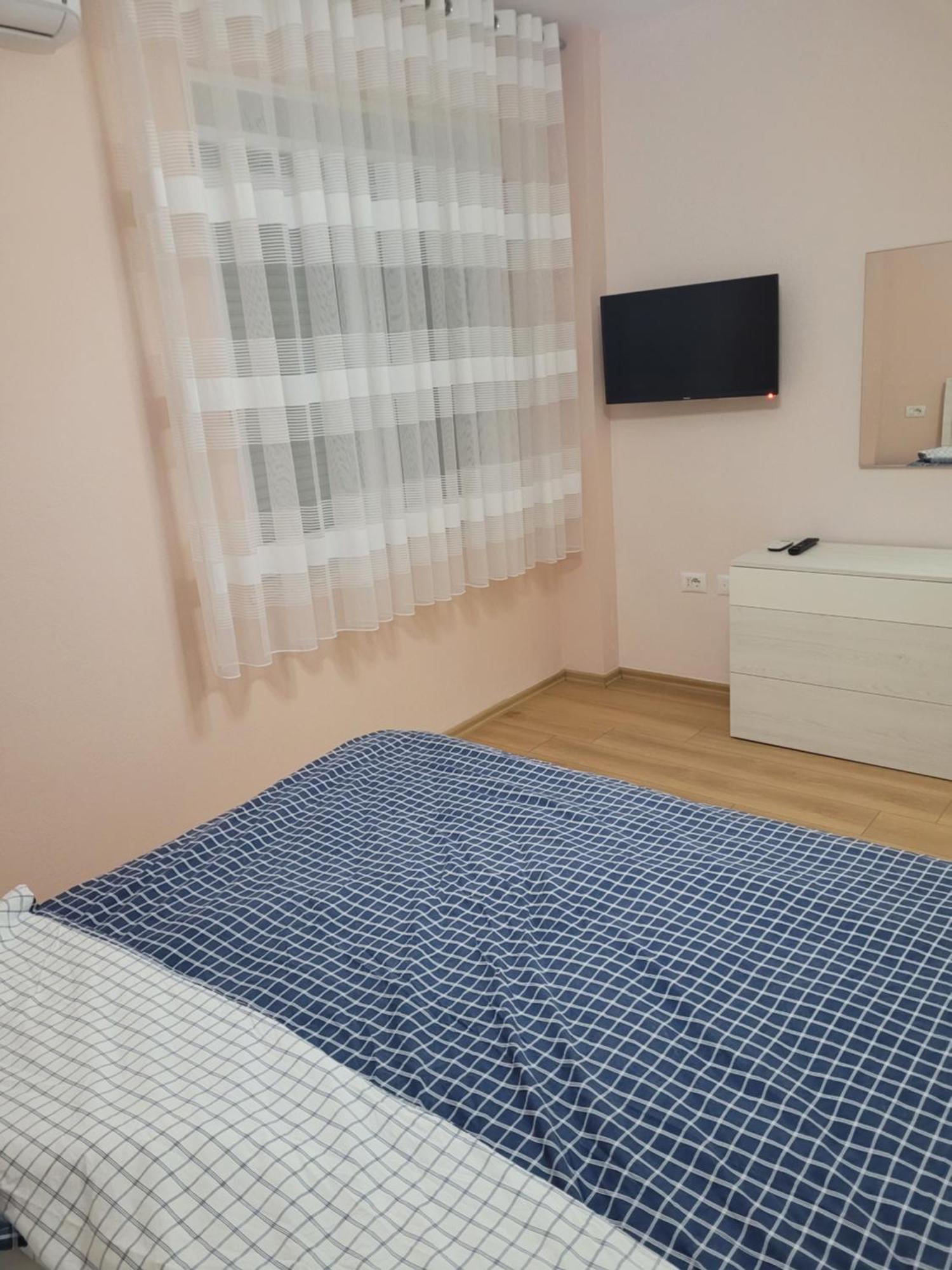 Beach View Apartment, Golem Дуррес Экстерьер фото